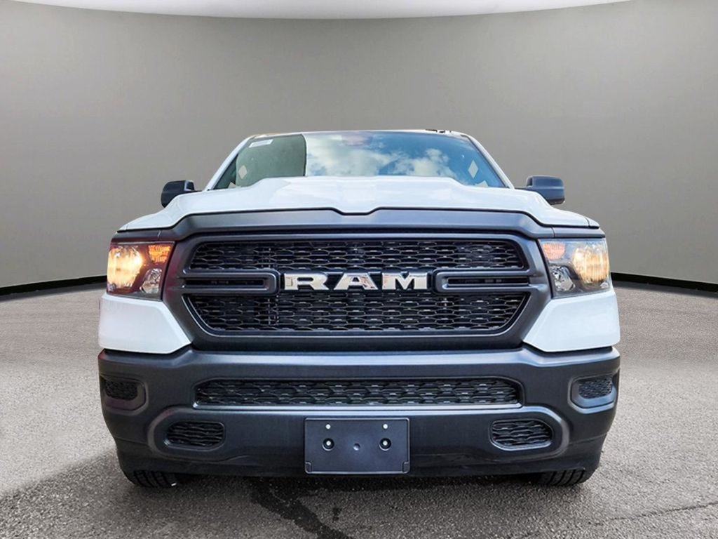 2023 Ram 1500 TRADESMAN IN BRIGHT WHITE EQUIPPED WITH A 5.7L HEMI V8 W/ETORQUE , 4X4 , 8SPD AUTO , TRADESMAN LVL 1 , BACKUP CAM , AC , CRUISE-1