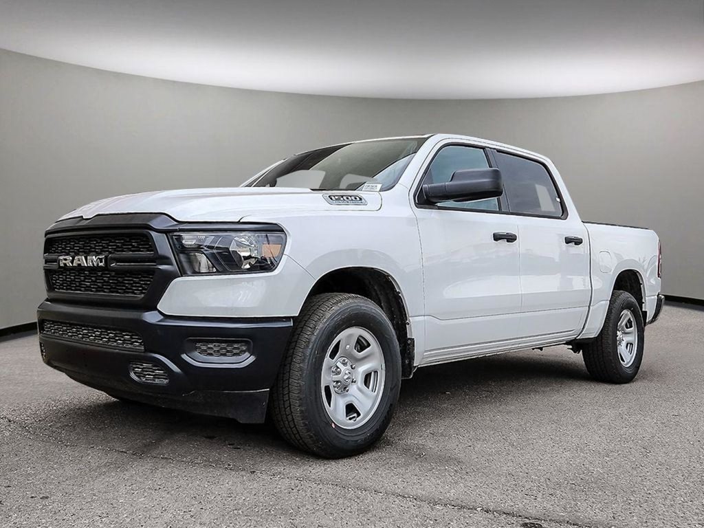 2023 Ram 1500 TRADESMAN IN BRIGHT WHITE EQUIPPED WITH A 5.7L HEMI V8 W/ETORQUE , 4X4 , 8SPD AUTO , TRADESMAN LVL 1 , HITCH RECEIVER , BACKUP C-0