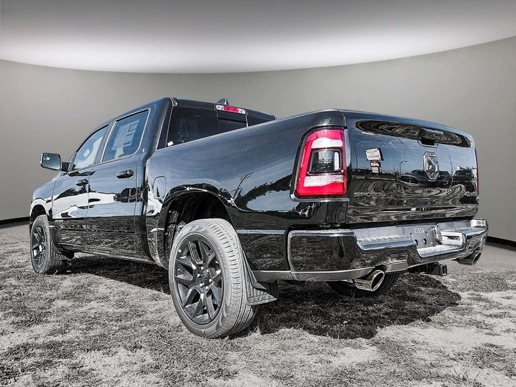2024 Ram 1500 DEMO SPECIAL!!!! - 5.7L HEMI V8, 8 SPD AUTO, BRAKE ASSIST, HILL START ASSIST, TRACTON CONTROL, TRAILER SWAY CONTROL, RAIN BRAKE-3