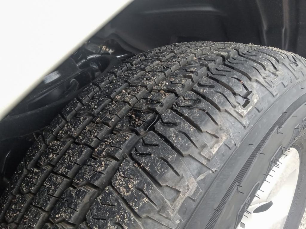 2025 Ram 1500 BIG HORN IN BRIGHT WHITE EQUIPPED WITH A 3.0L HURRICANE TWIN TURBO I6 , 4X4 , 8SPD AUTO , TRAILER BRAKE CONTROL , 3.92 REAR AXLE-6