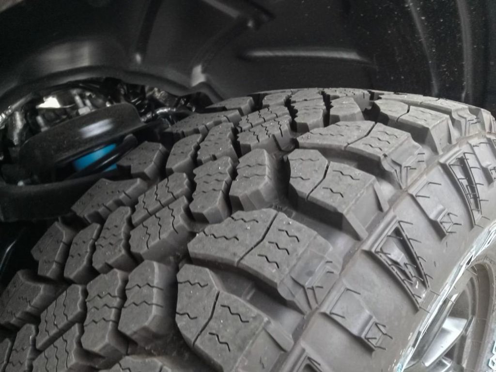 2025 Ram 1500 REBEL IN HYDRO BLUE EQUIPPED WITH A 3.0L TWIN TURBO I6 , 4X4 , 8SPD AUTO , PERF SHOCKS , CLOTH/VINYL BUCKET SEATS-6