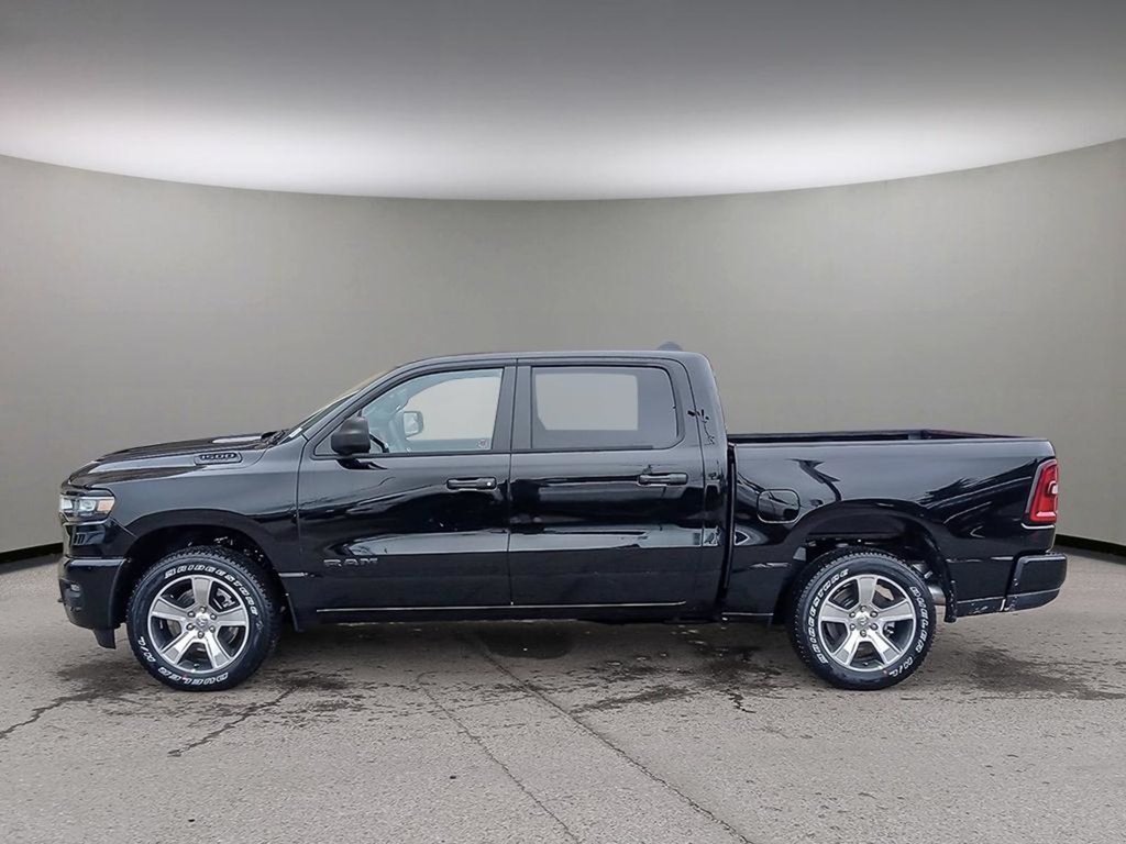 2025 Ram 1500 TRADESMAN SPORT IN DIAMOND BLACK EQUIPPED WITH A 3.0L TWIN TURBO , 4X4 , 8SPD AUTO , TRADESMAN LVL 1 , SPORT APPEARANCE PCKG , P-2