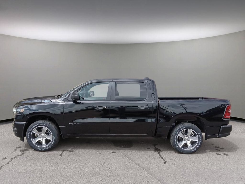 2025 Ram 1500 TRADESMAN SPORT IN DIAMOND BLACK EQUIPPED WITH A 3.6L V6 W/ETORQUE , 4X4 , 8SPD AUTO , TRADESMAN LVL 1 , SPORT APPEARANCE PCKG ,-2