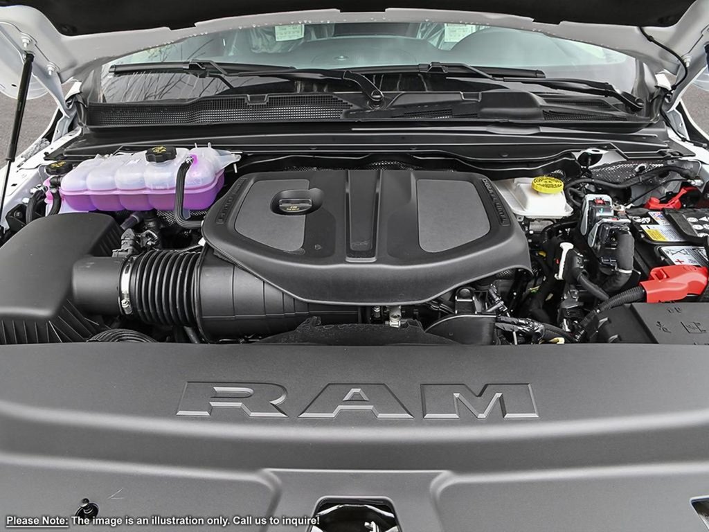 2025 Ram 1500 BIG HORN NIGHT EDITION IN BRIGHT WHITE EQUIPPED WITH A 3.6L V6 W/ETORQUE , 4X4 , 8SPD AUTO , BIG HORN LVL 2 , 20INCH RIMS , WIRE-5