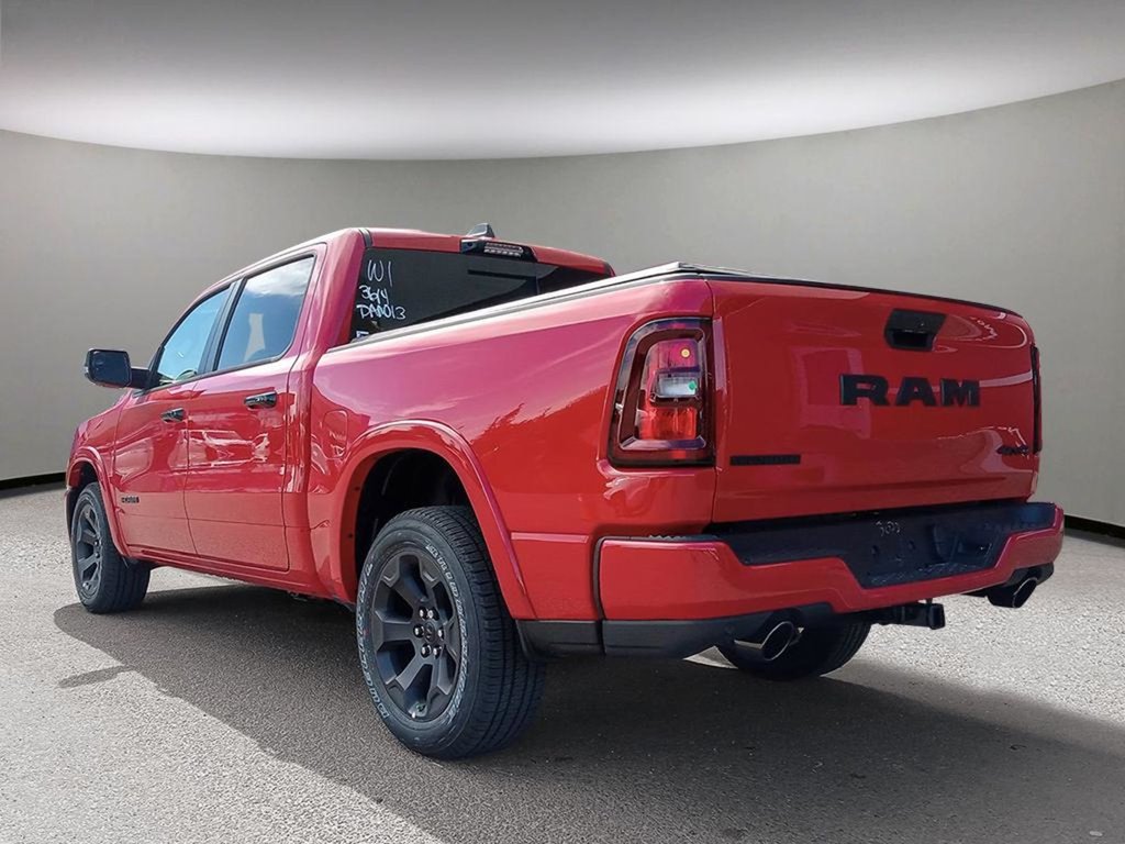 2025 Ram 1500 BIG HORN NIGHT EDITION IN FLAME RED EQUIPPED WITH A 3.0L TWIN TURBO I6 , 4X4 , 8SPD AUTO , 125L TANK , PANO SUNROOF , TONNEAU CO-3