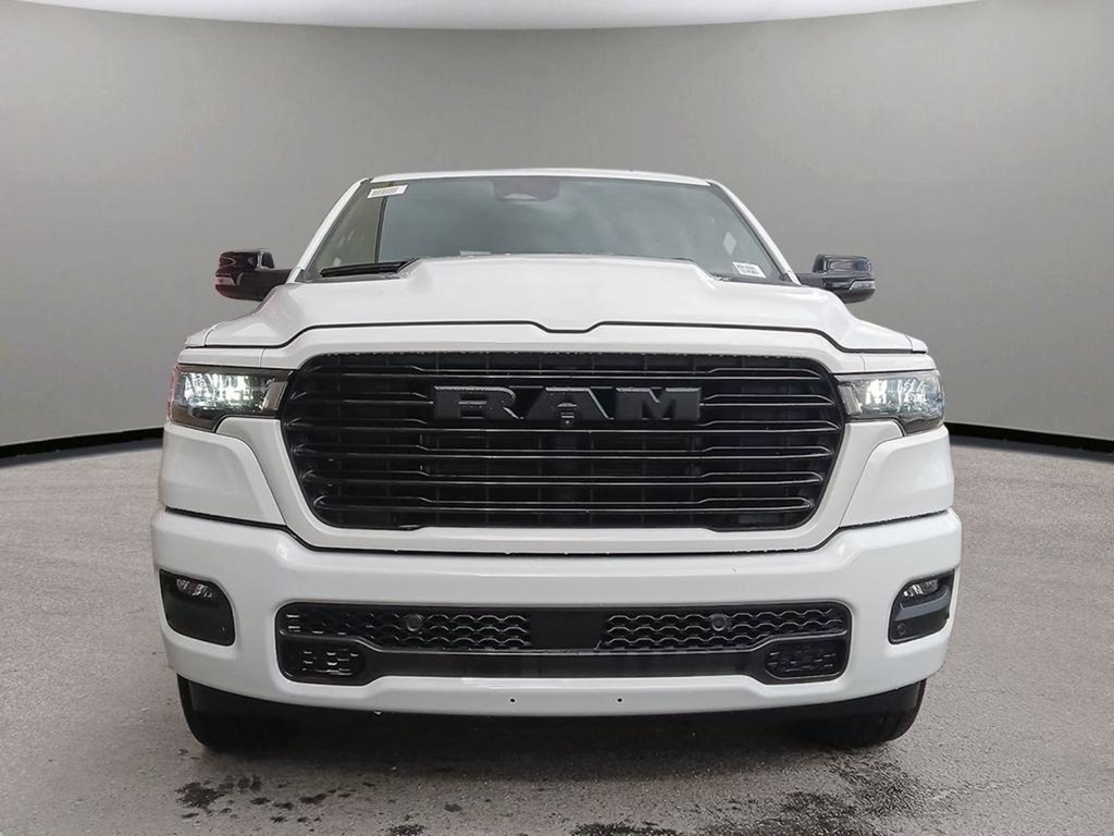 2025 Ram 1500 SPORT IN BRIGHT WHITE EQUIPPED WITH A 3.0L TWIN TURBO HURRICANE I6 , 4X4 , 8SPD AUTO , SPORT HOOD , PANORAMIC SUNROOF , 22INCH A-1