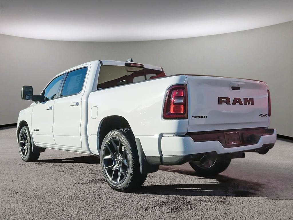 2025 Ram 1500 SPORT NIGHT EDITION IN BRIGHT WHITE EQUIPPED WITH A 3.0L TWIN TURBO I6 , 4X4 , 8SPD AUTO , TECH GROUP , TRAILER TOW GROUP , SPOR-3