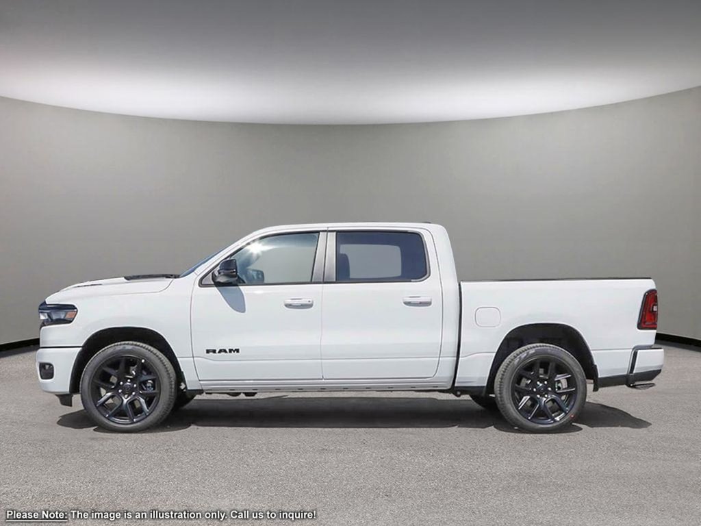 2025 Ram 1500 SPORT NIGHT EDITION IN BRIGHT WHITE EQUIPPED WITH A 3.0L TWIN TURBO I6 , 4X4 , 8SPD AUTO , PANO SUNROOF , SPORT HOOD , SPORT LVL-2