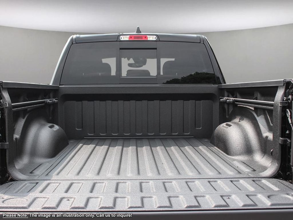 2025 Ram 1500 SPORT IN DIAMOND BLACK EQUIPPED WITH A 3.0L TWIN TURBO I6 , 4X4 , 8SPD AUTO , 22INCH RIMS , PWR RUNNING BOARDS , SPORT HOOD , PA-5