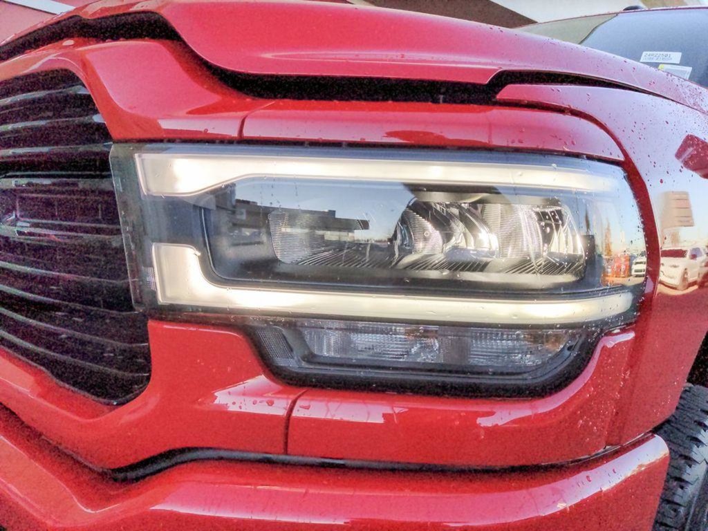 2024 Ram 2500 LARAMIE NIGHT EDITION, 6.7L CUMMINS TURBO DIESEL I-6, SUNROOF, HTD/VNTD FRONT SEATS, ADAPTIVVE CRUISE W/ STOP'N'GO, TRI-FOLD TON-7