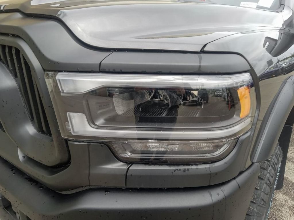 2024 Ram 2500 POWER WAGON IN GRANITE CRYSTAL METALLIC EQUIPPED WITH A 6.4L HEMI V8 , 4X4 , 8SPD AUTO , SUNROOF , 12INCH TOUCHSCREEN W/NAV , AL-7