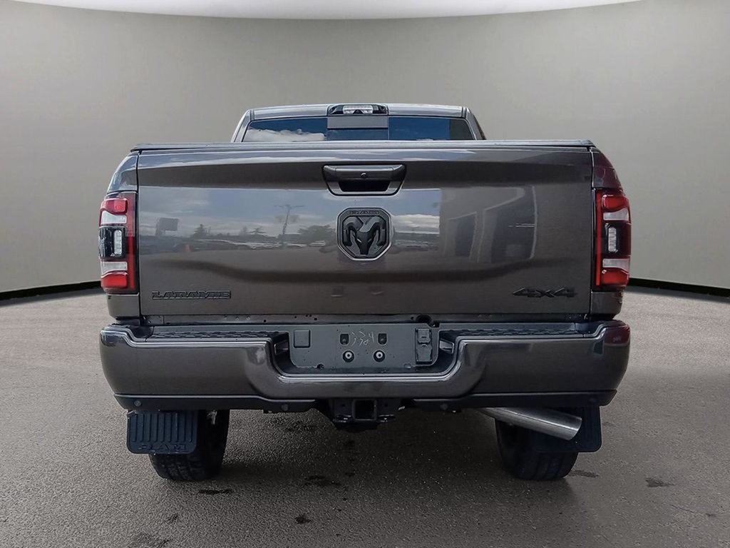 2024 Ram 2500 LARAMIE NIGHT EDITION IN GRANITE METALLIC EQUIPPED WITH A 6.7L CUMMINS TURBO DIESEL , 4X4 , 6SPD AUTO , SUNROOF , TONNEAU , LARA-4