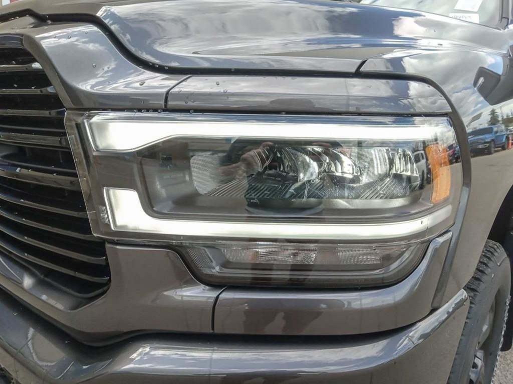 2024 Ram 2500 LARAMIE NIGHT EDITION IN GRANITE METALLIC EQUIPPED WITH A 6.7L CUMMINS TURBO DIESEL , 4X4 , 6SPD AUTO , SUNROOF , TONNEAU , LARA-7