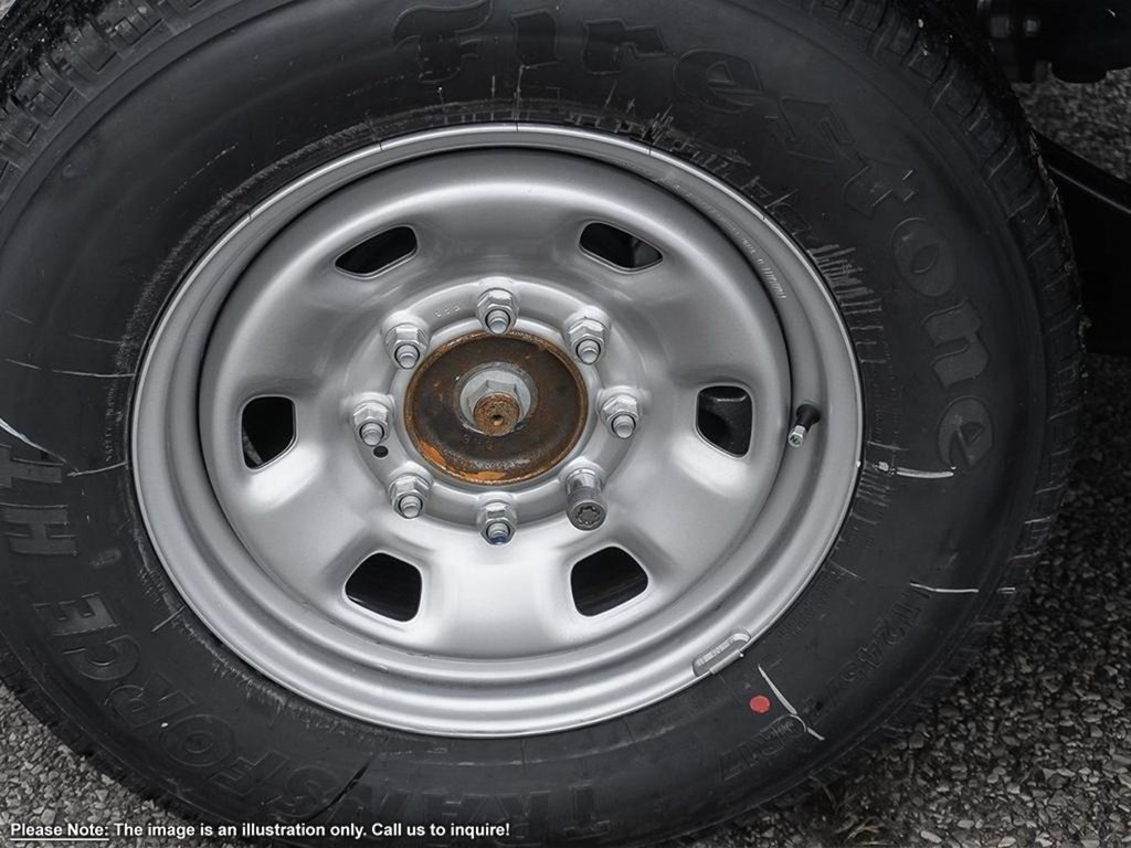 2024 Ram 2500 TRADESMAN IN BRIGHT WHITE EQUIPPED WITH A 6.4L HEMI V8 , 4X4 , 8SPD AUTO , 8.4INCH TOUCHSCREEN , APPLE CARPLAY/ANDROID AUTO , TR-5