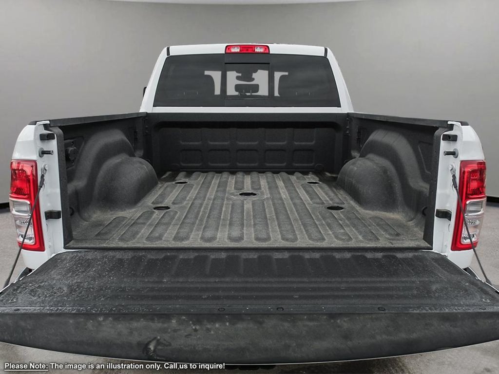 2024 Ram 3500 TRADESMAN IN BRIGHT WHITE EQUIPPED WITH A 6.7L CUMMINS TURBO DIESEL I6 , 4X4 , 6SPD AUTO , DUALLY , TRAILER BRAKE CONTROL , 8.4I-6