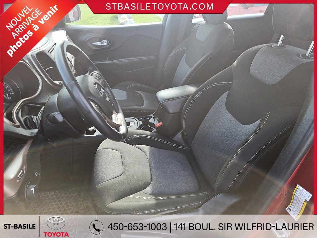 2014  Cherokee Sport V6 4/4 GROUPE REMORQUAGE BLUETOOTH in Saint-Basile-Le-Grand, Quebec - 11 - w1024h768px