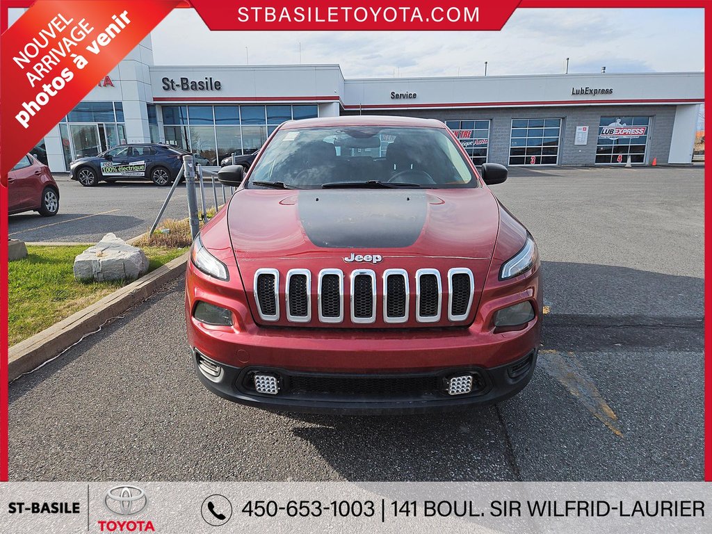 2014  Cherokee Sport V6 4/4 GROUPE REMORQUAGE BLUETOOTH in Saint-Basile-Le-Grand, Quebec - 2 - w1024h768px