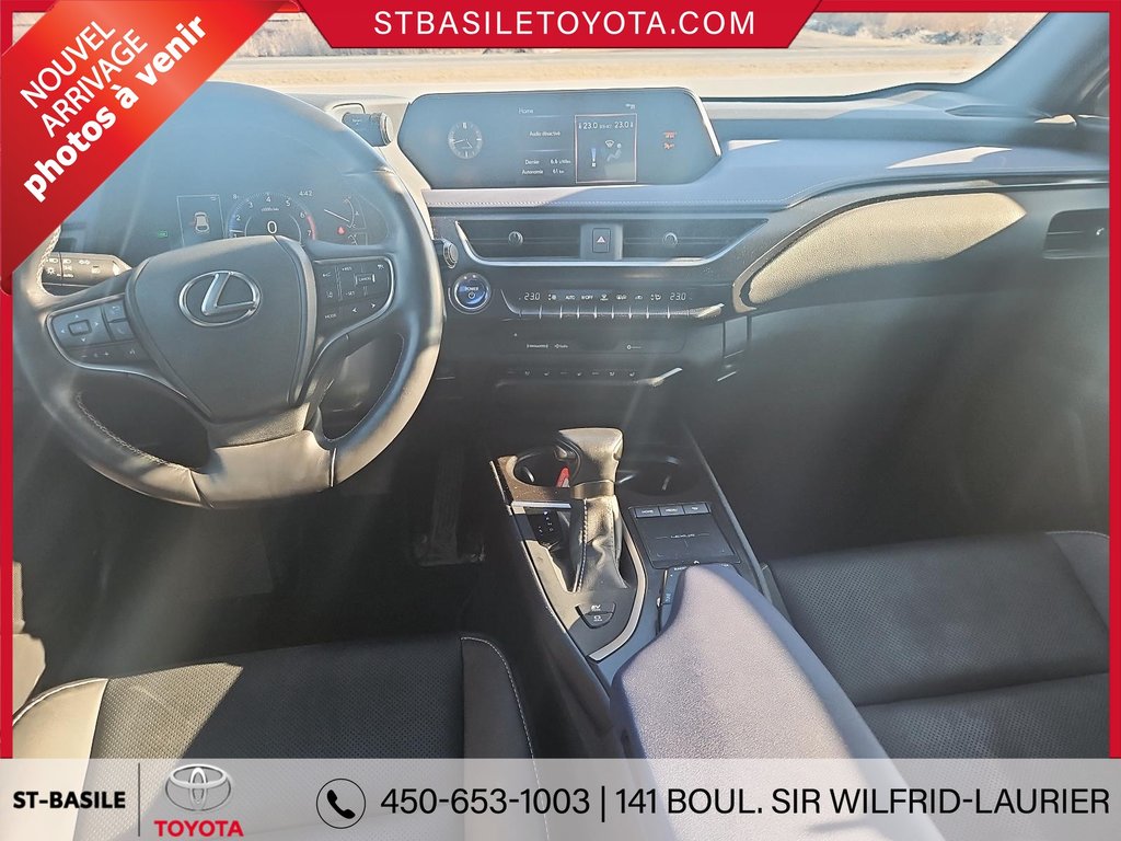 2021 Lexus UX Hybride 250h TOIT PANO MAGS CUIR SIEGES in Saint-Basile-Le-Grand, Quebec - 13 - w1024h768px