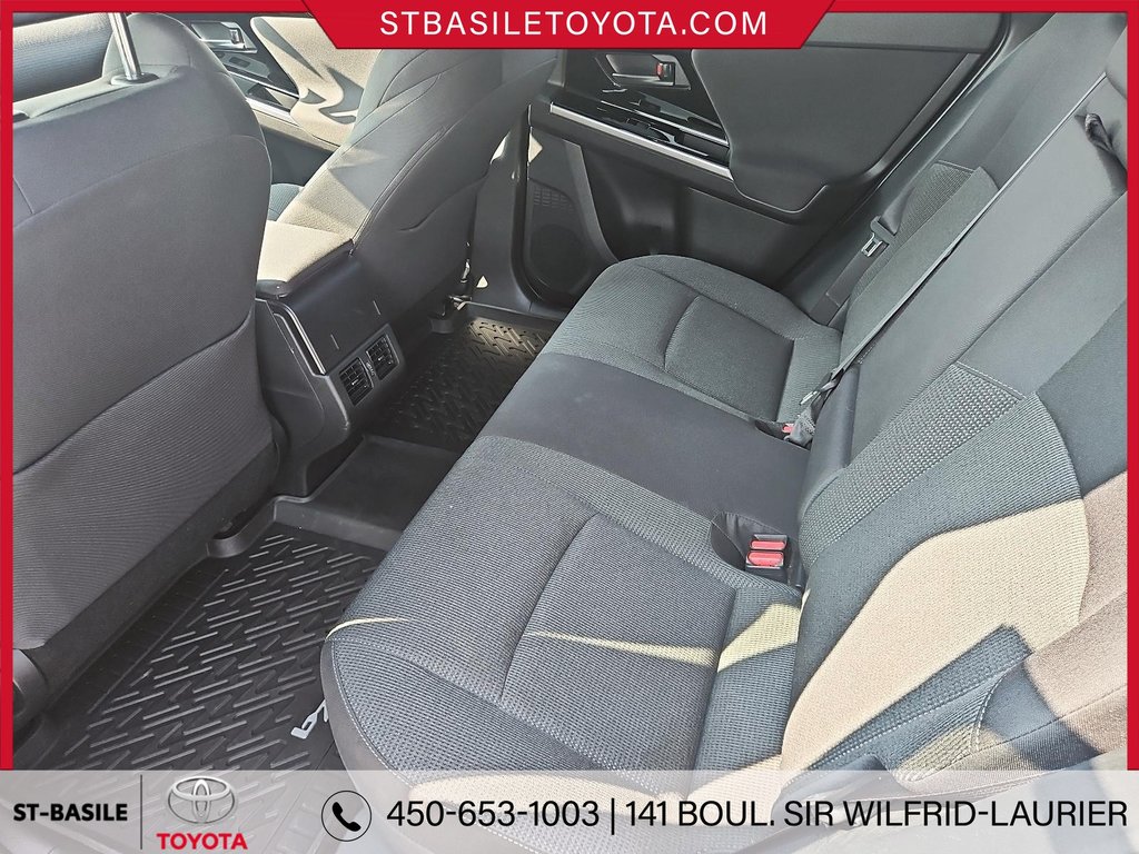 Toyota BZ4X LE FWD SIÈGES/VOLANT CHAUFFANT COFFRE AUTO 2023 à Saint-Basile-Le-Grand, Québec - 13 - w1024h768px