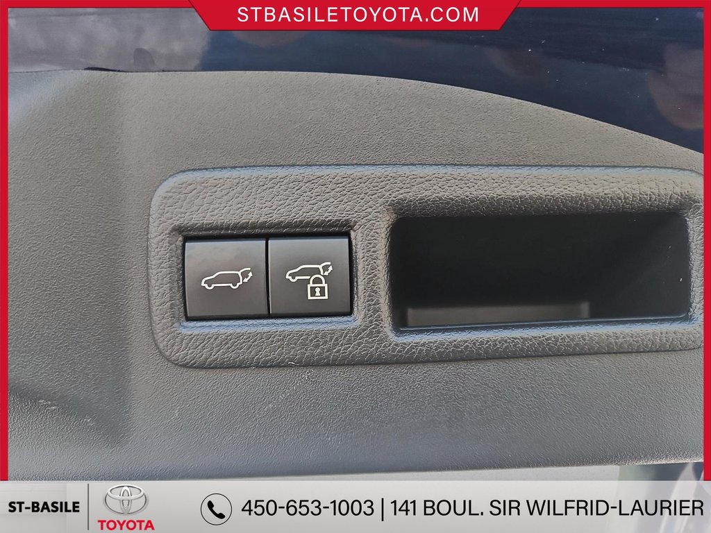 Toyota BZ4X LE FWD SIÈGES/VOLANT CHAUFFANT COFFRE AUTO 2023 à Saint-Basile-Le-Grand, Québec - 8 - w1024h768px