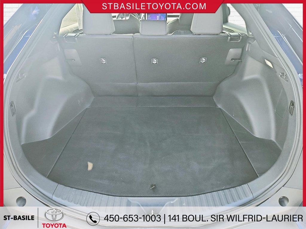Toyota BZ4X LE FWD SIÈGES/VOLANT CHAUFFANT COFFRE AUTO 2023 à Saint-Basile-Le-Grand, Québec - 7 - w1024h768px