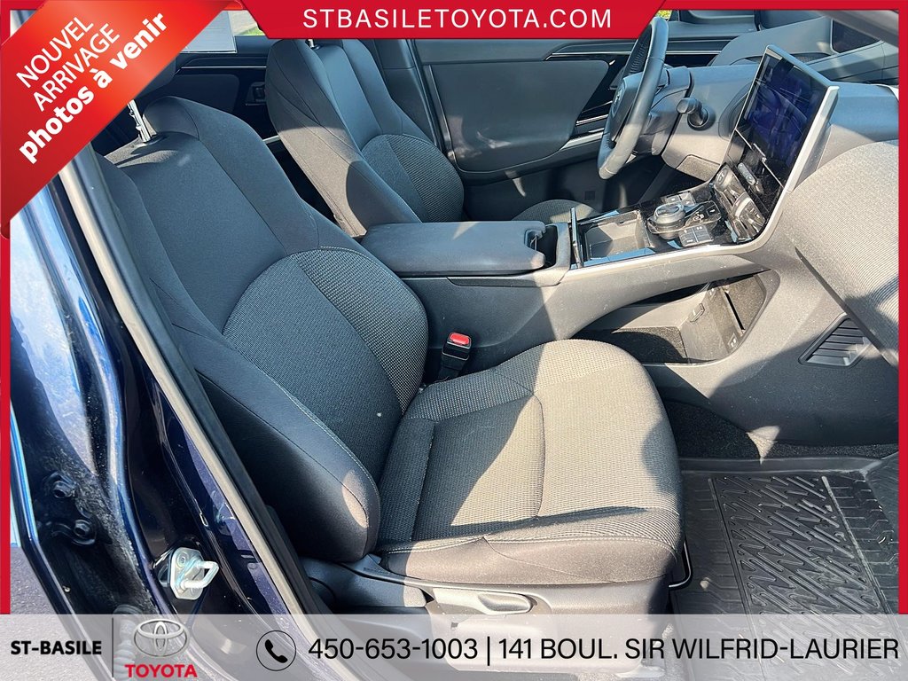 2023 Toyota BZ4X LE FWD SIÈGES/VOLANT CHAUFFANT COFFRE AUTO in Saint-Basile-Le-Grand, Quebec - 10 - w1024h768px