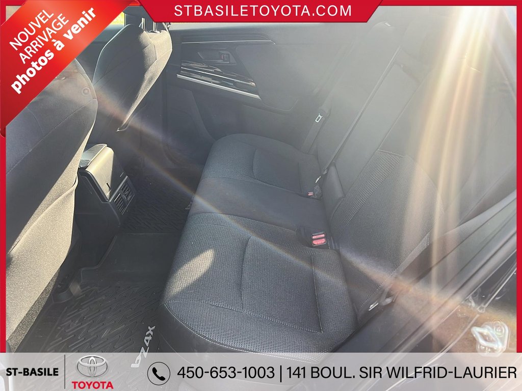 2023 Toyota BZ4X LE FWD SIÈGES/VOLANT CHAUFFANT COFFRE AUTO in Saint-Basile-Le-Grand, Quebec - 8 - w1024h768px
