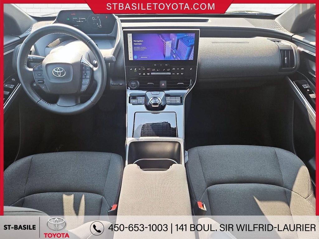Toyota BZ4X LE FWD SIÈGES/VOLANT CHAUFFANT COFFRE AUTO 2023 à Saint-Basile-Le-Grand, Québec - 16 - w1024h768px