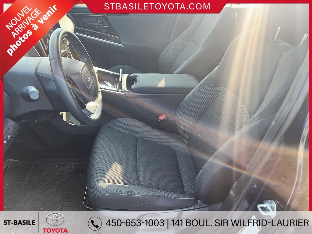 2023 Toyota BZ4X LE FWD SIÈGES/VOLANT CHAUFFANT COFFRE AUTO in Saint-Basile-Le-Grand, Quebec - 7 - w1024h768px