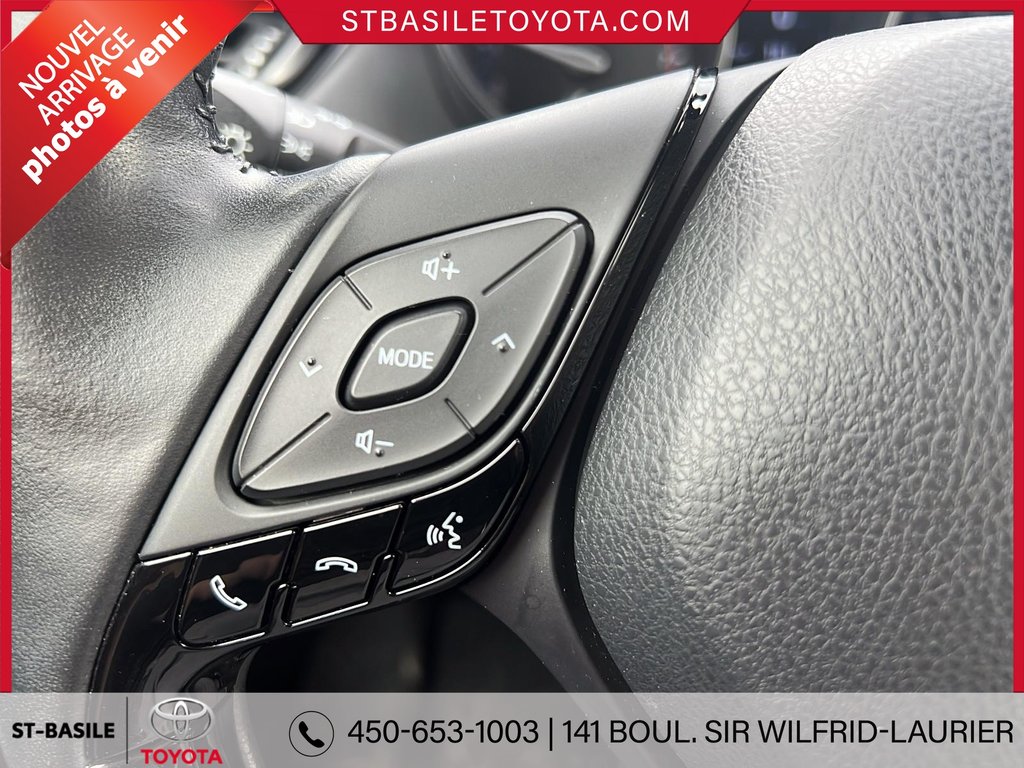 2020 Toyota C-HR XLE PREMIUM SIEGES/VOLANT CHAUFFANT in Saint-Basile-Le-Grand, Quebec - 13 - w1024h768px