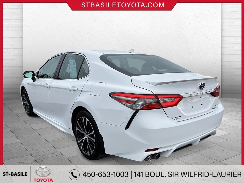 2018  Camry Hybrid SE MAGS CUIR TOIT CAMERA SIEGES CHAUFFANTS in Saint-Basile-Le-Grand, Quebec - 8 - w1024h768px