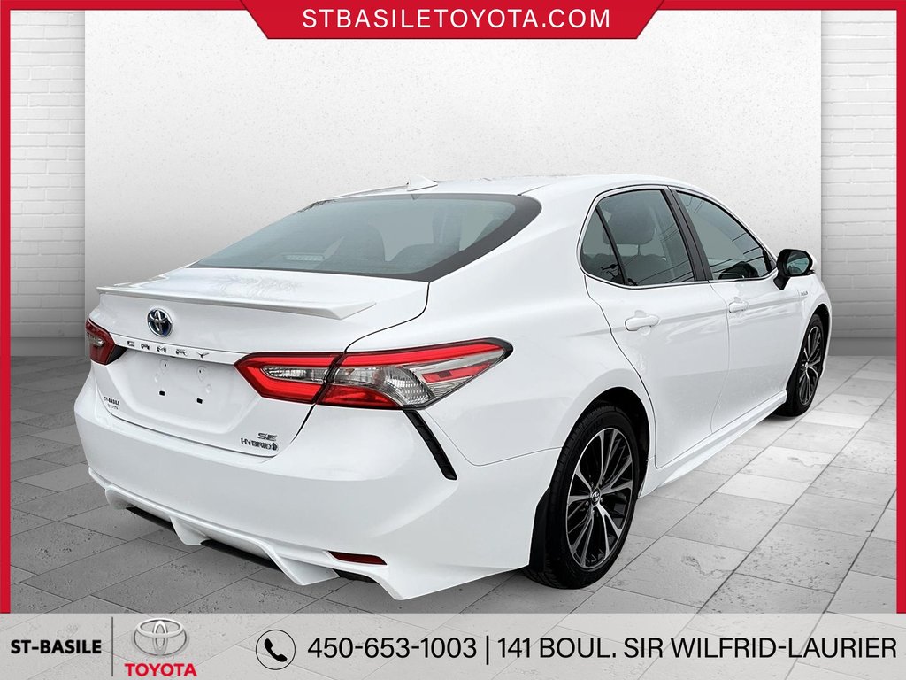 2018  Camry Hybrid SE MAGS CUIR TOIT CAMERA SIEGES CHAUFFANTS in Saint-Basile-Le-Grand, Quebec - 4 - w1024h768px