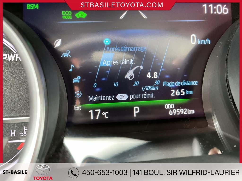 2021  Camry Hybrid XLE in Saint-Basile-Le-Grand, Quebec - 21 - w1024h768px