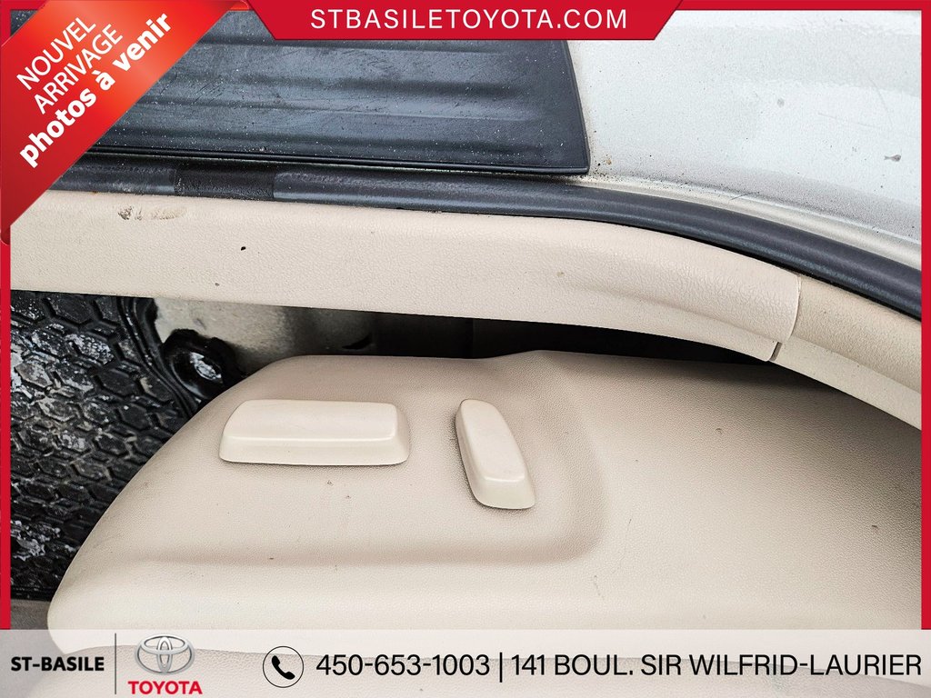 Toyota Camry XLE CUIR TOIT GPS AVERTISSEUR D’ANGLE MORT 2014 à Saint-Basile-Le-Grand, Québec - 13 - w1024h768px