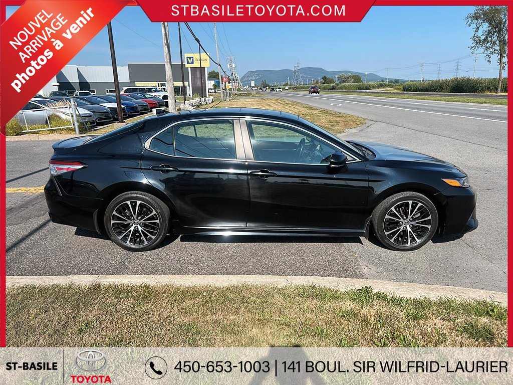 Toyota Camry SE AMÉLIORÉ TOIT OUVRANT SIÈGES/VOLANT CHAUFFANTS 2020 à Saint-Basile-Le-Grand, Québec - 4 - w1024h768px