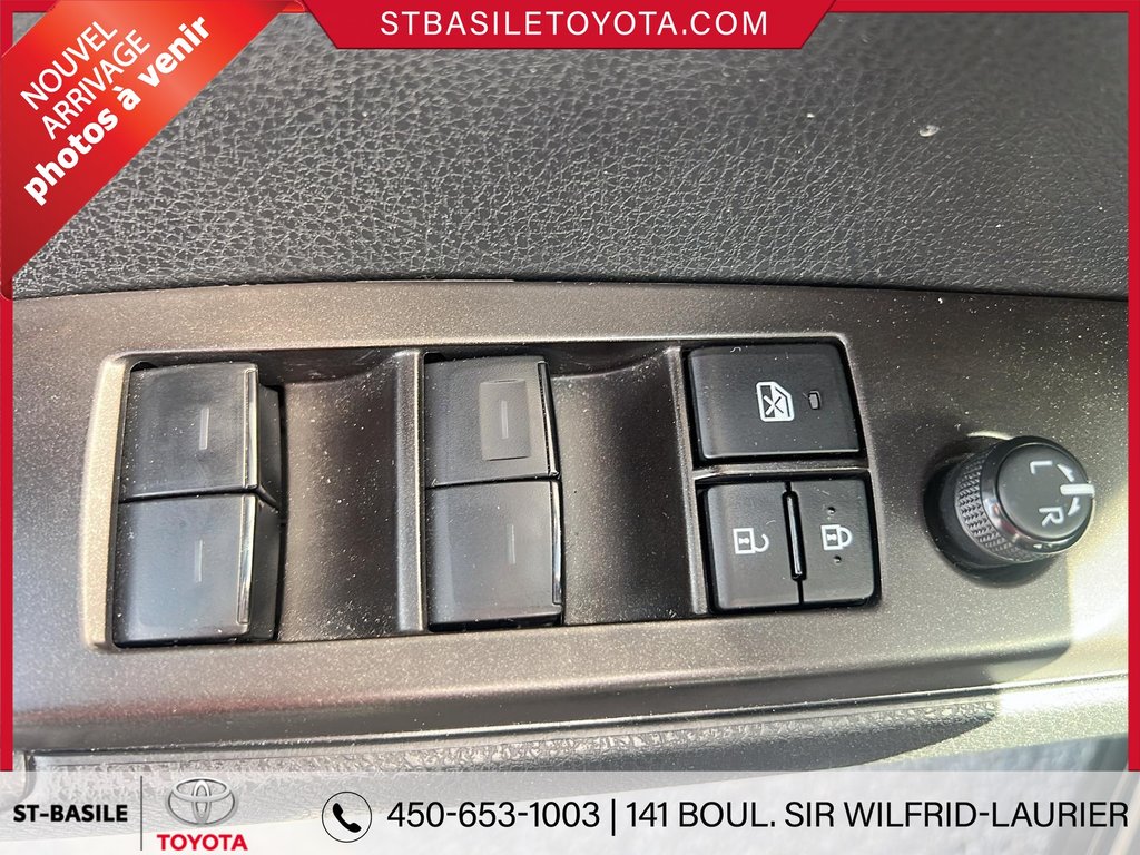 2024 Toyota Camry SE AMELIORE TOIT OUVRANT SIEGES/VOLANT CHAUFFANT in Saint-Basile-Le-Grand, Quebec - 11 - w1024h768px