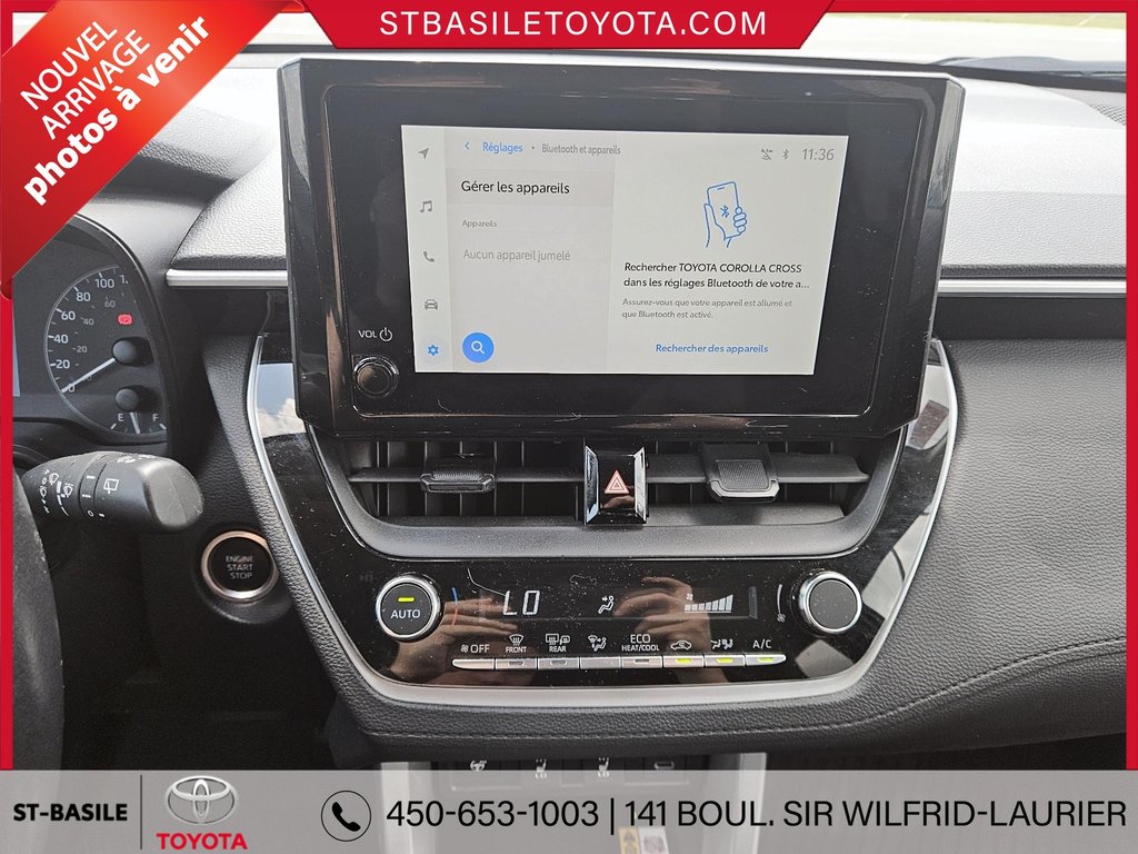 2023 Toyota COROLLA CROSS LE AWD PREMIUM VOLANT/SIEGES CHAUFFANT AUX in Saint-Basile-Le-Grand, Quebec - 12 - w1024h768px