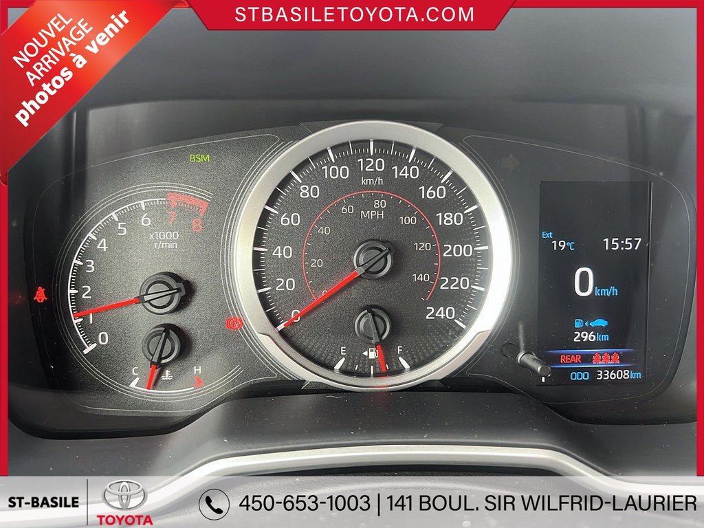 Toyota Corolla Hatchback SE AMÉLIORÉ MAGS SIEGES/VOLANT CHAUFFANTS CARPLAY 2022 à Saint-Basile-Le-Grand, Québec - 16 - w1024h768px