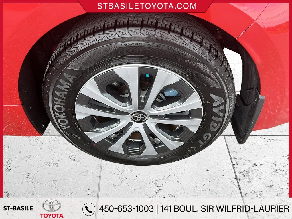 Toyota COROLLA HYBRIDE LE PREMIUM INTERIEUR CUIR VOLANT SIEGES CHAUFFANT 2020 à Saint-Basile-Le-Grand, Québec - 12 - w1024h768px