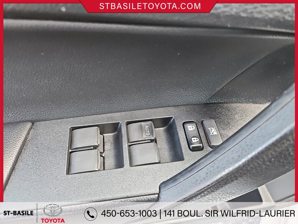 Corolla SE CAMERA SIEGES CHAUFFANTS BLUETOOTH USB AUX 2018 à Saint-Basile-Le-Grand, Québec - 17 - w1024h768px