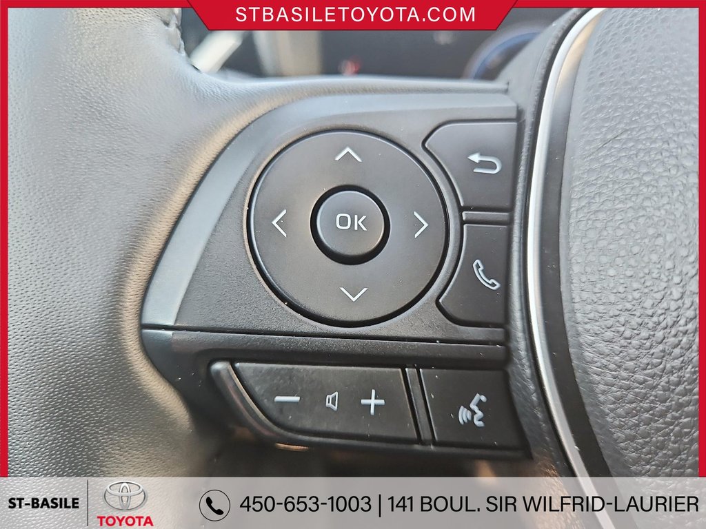 Toyota COROLLA HYBRIDE SE AWD VOLANT/SIEGES CHAUFFANTS CARPLAY 2023 à Saint-Basile-Le-Grand, Québec - 19 - w1024h768px