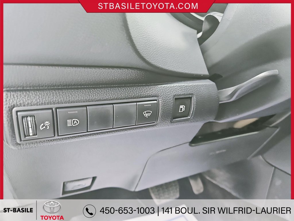Toyota COROLLA HYBRIDE LE SIÈGES/VOLANT CHAUFFANT BLUETOOTH MAGS 2023 à Saint-Basile-Le-Grand, Québec - 18 - w1024h768px
