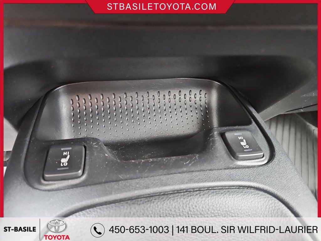 Toyota COROLLA HYBRIDE LE SIÈGES/VOLANT CHAUFFANT BLUETOOTH MAGS 2023 à Saint-Basile-Le-Grand, Québec - 24 - w1024h768px