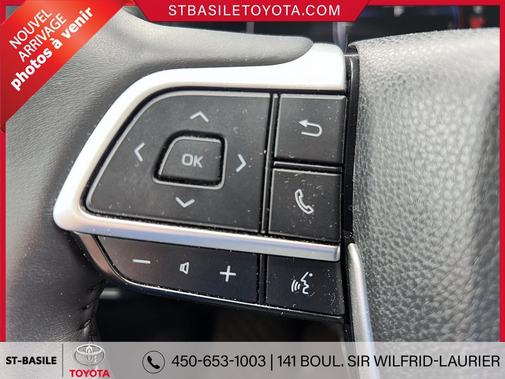 Toyota Grand Highlander XLE INTERIEUR EN CUIR SIEGES/VOLANT CHAUFFANT 2024 à Saint-Basile-Le-Grand, Québec - 12 - w1024h768px