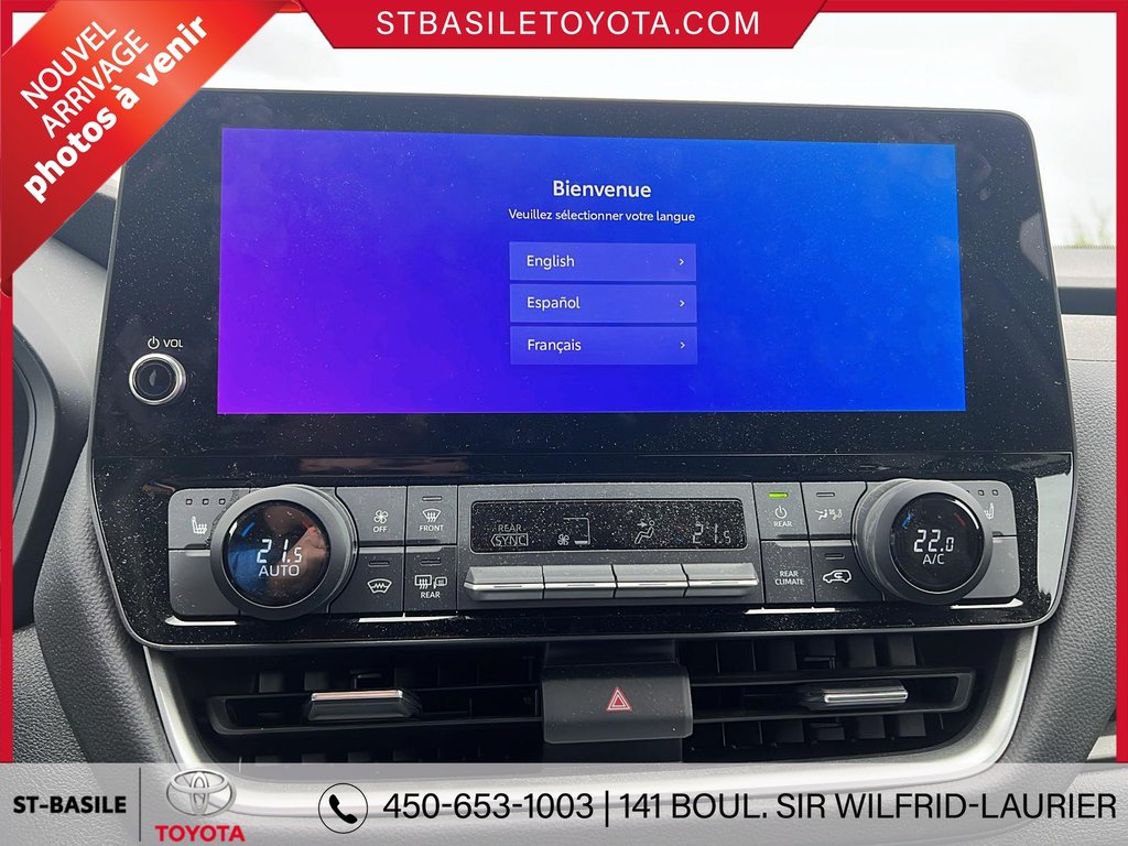 Toyota Grand Highlander XLE INTERIEUR EN CUIR SIEGES/VOLANT CHAUFFANT 2024 à Saint-Basile-Le-Grand, Québec - 15 - w1024h768px