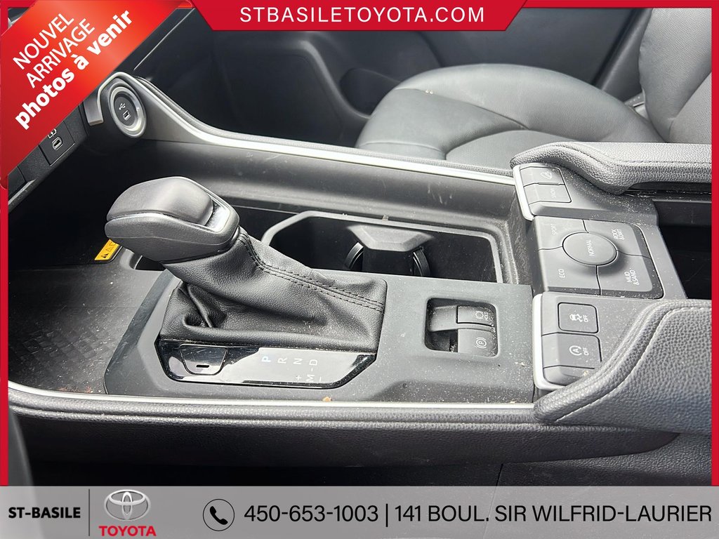 Toyota Grand Highlander XLE INTERIEUR EN CUIR SIEGES/VOLANT CHAUFFANT 2024 à Saint-Basile-Le-Grand, Québec - 17 - w1024h768px