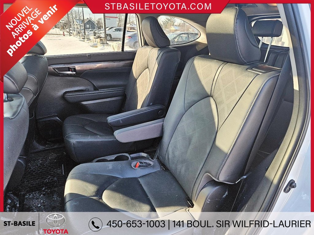 Toyota Highlander Hybride PLATINUM AWD GPS TOIT PANO CUIR CAMERA JBL AUDIO 2021 à Saint-Basile-Le-Grand, Québec - 16 - w1024h768px