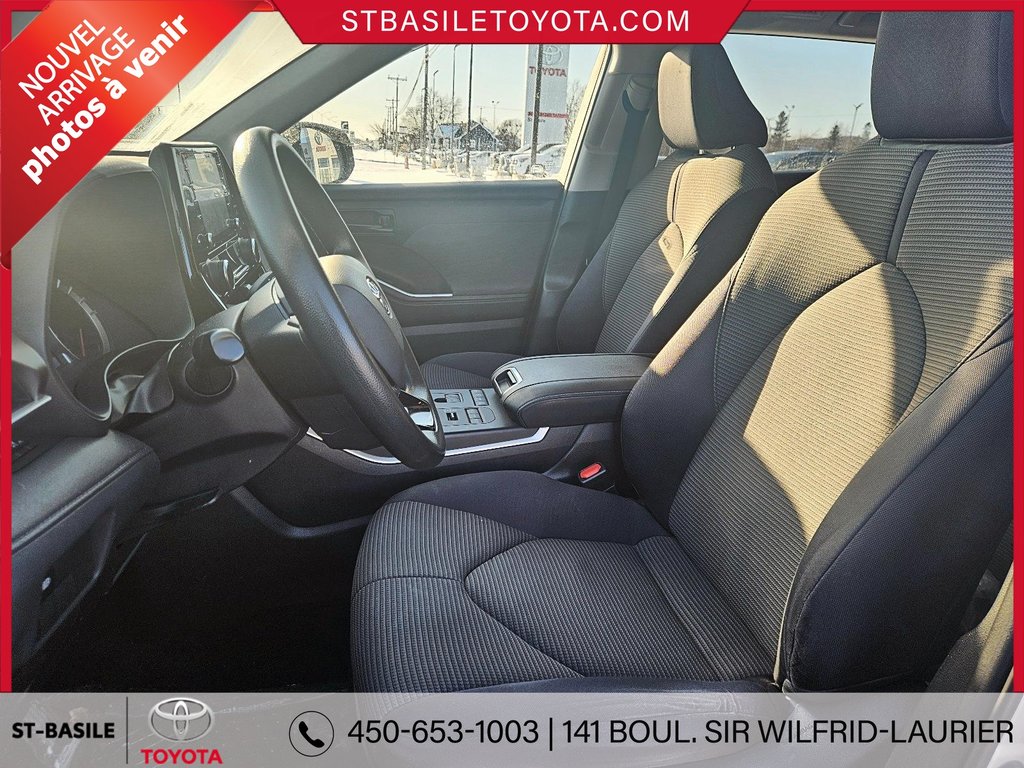 Toyota Highlander LE AWD 8 PASS MAGS SIÈGES CHAUFFANTS APPLE ANDROID 2020 à Saint-Basile-Le-Grand, Québec - 12 - w1024h768px