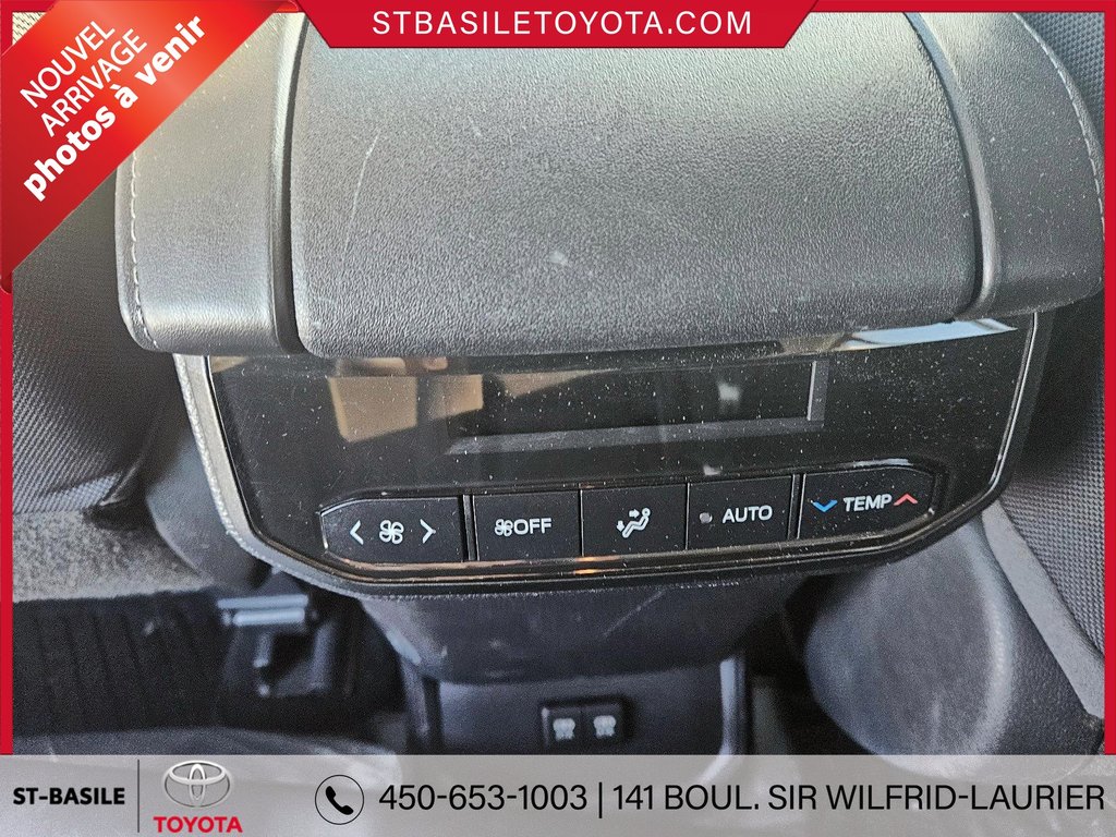 Toyota Highlander LE AWD 8 PASS MAGS SIÈGES CHAUFFANTS APPLE ANDROID 2020 à Saint-Basile-Le-Grand, Québec - 16 - w1024h768px