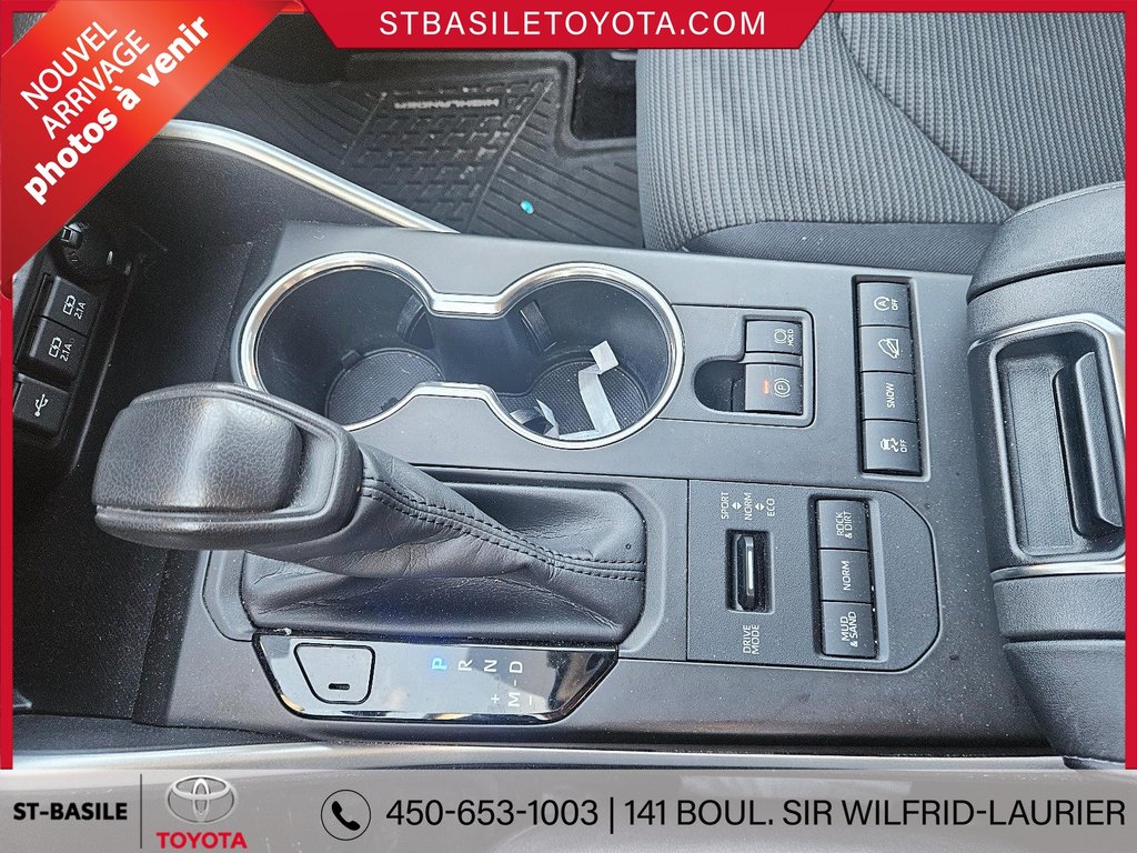 Toyota Highlander LE AWD 8 PASS MAGS SIÈGES CHAUFFANTS APPLE ANDROID 2020 à Saint-Basile-Le-Grand, Québec - 20 - w1024h768px